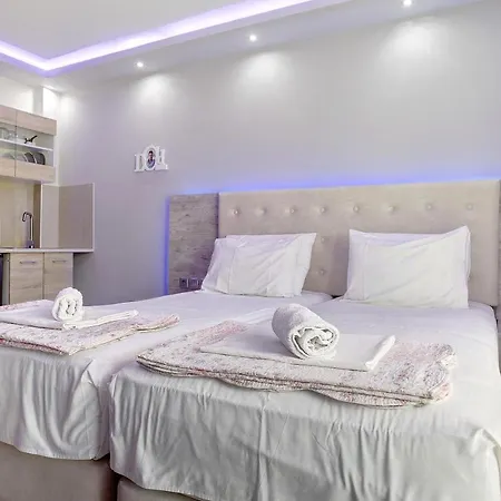Dionysia S8 Apartment *